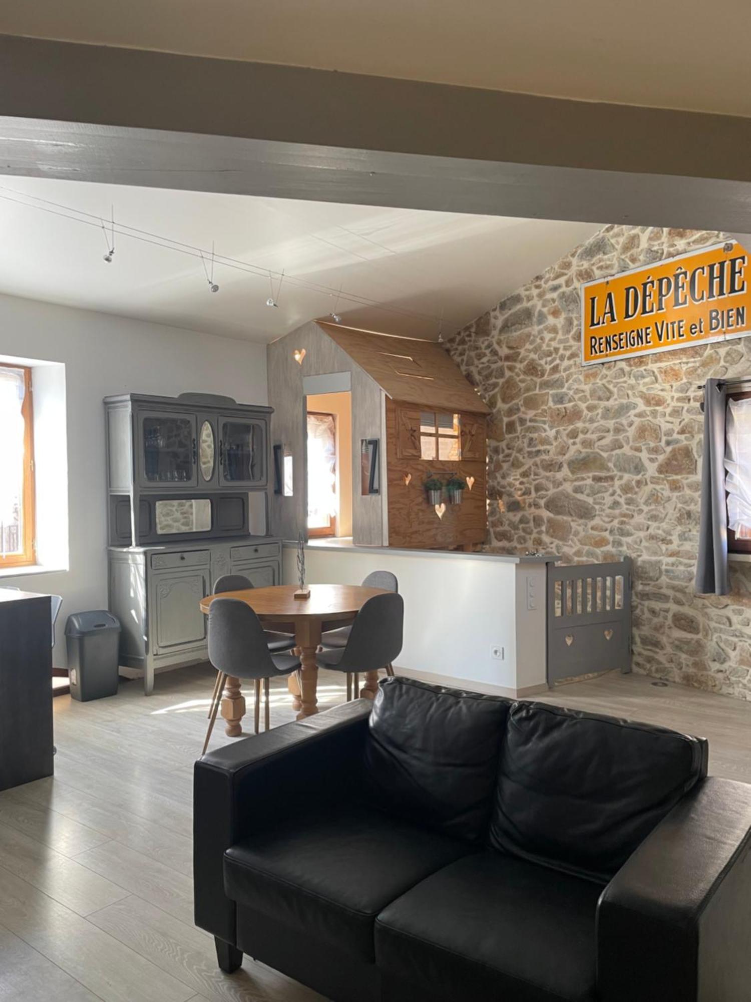 Chez Tony Et Laurie Apartment Montbrun-des-Corbieres Exterior photo